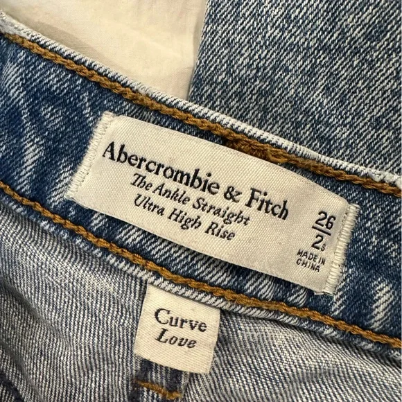 A&F Ankle Staight Ultra High Rise - Picture 4 of 4